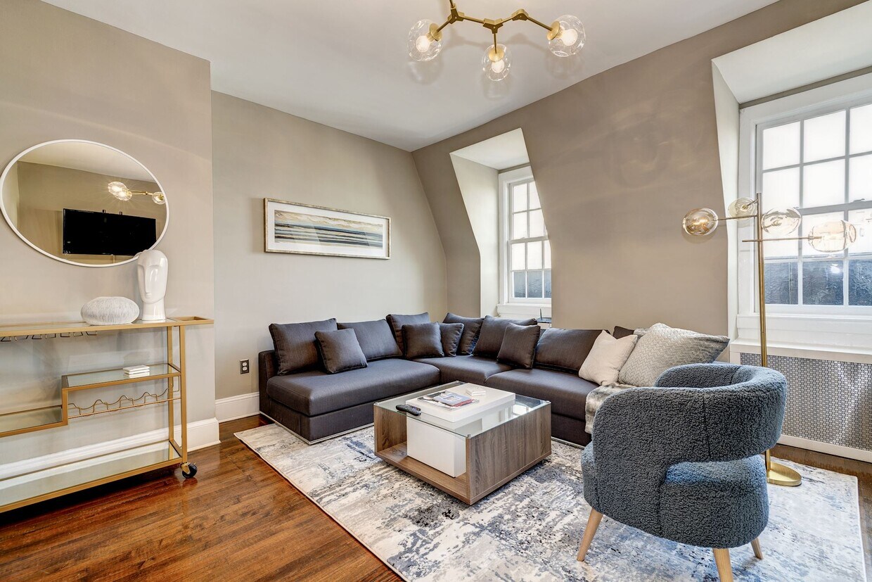 Foto principal - 1904 R Street NW Unit 5
