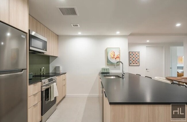 Foto del edificio - 975 Nostrand Ave