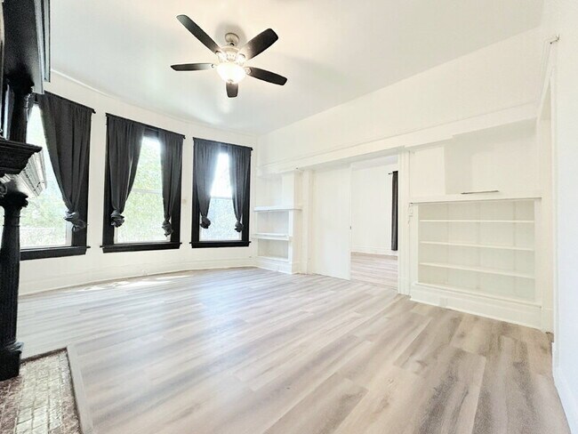 Foto del edificio - 724 W 2nd St
