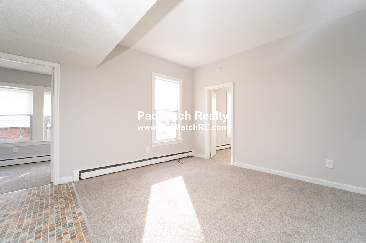 Primary Photo - 640 Washington St