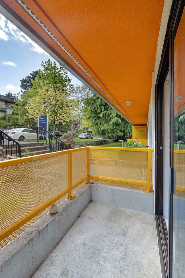 Photo du bâtiment - 1855 W 2nd Ave