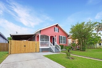 Building Photo - 4409 Avenue K
