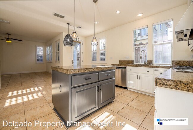 Building Photo - 4 br, 3 bath House - 6106 Ashwell Way