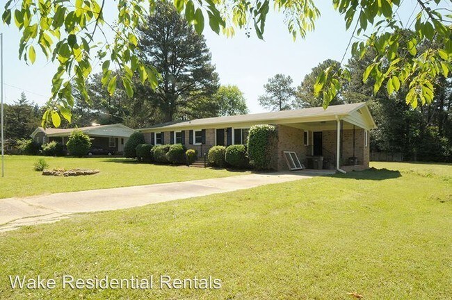 Building Photo - 1609 Cameron Dr