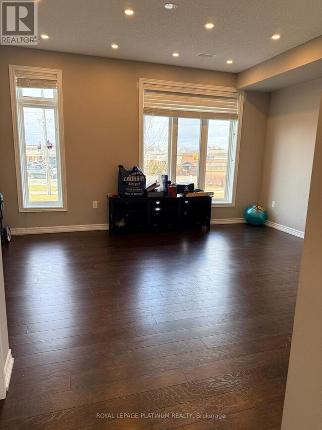 Photo du bâtiment - 4167 Palermo Common