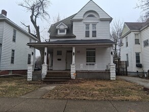 Building Photo - 1245 N Union St