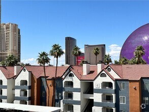 Building Photo - 210 E Flamingo Rd
