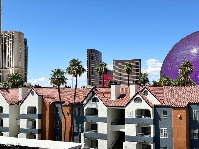 Building Photo - 210 E Flamingo Rd