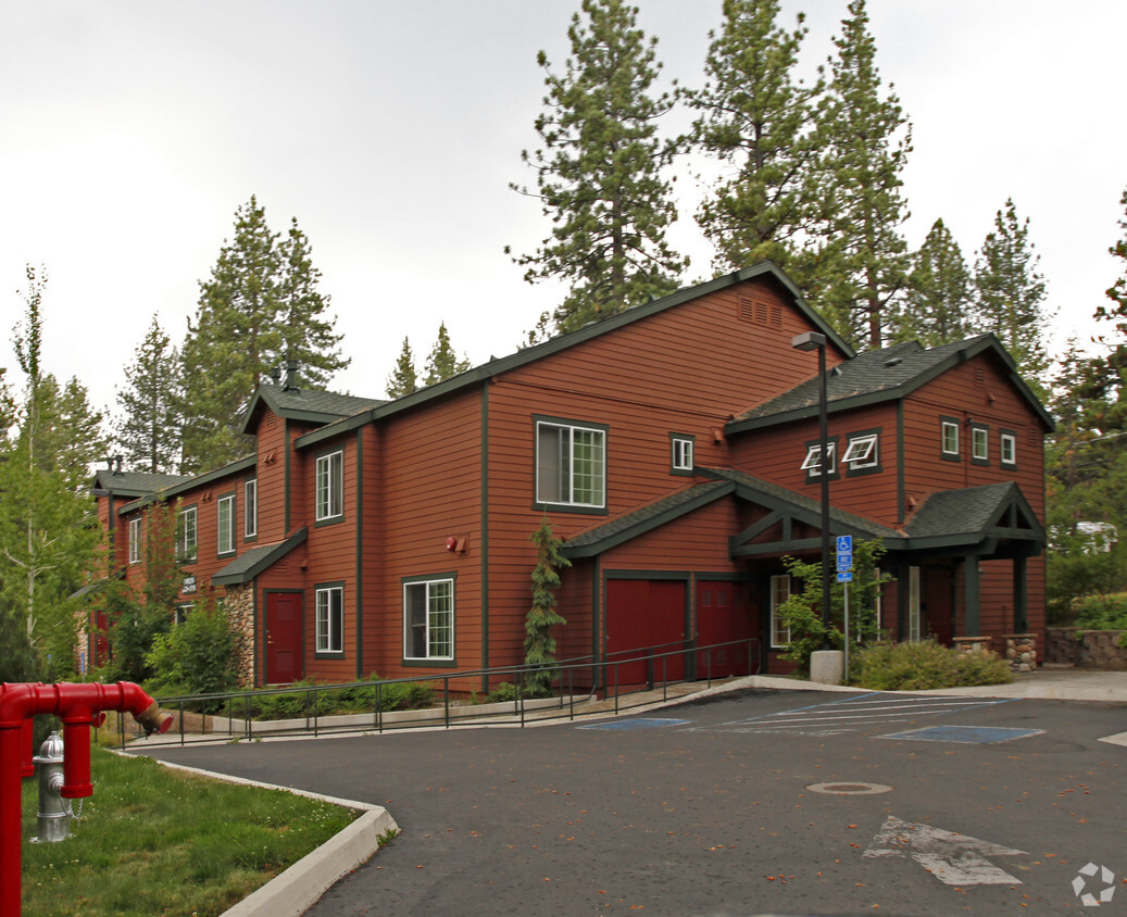 Building Photo - Sky Forest Acres