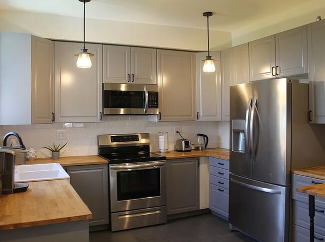 Foto del edificio - 1810 SW Queen Ave