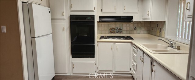 Foto del edificio - 16462 Poipu Ln