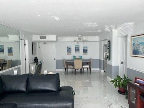 Foto del edificio - 3031 N Ocean Blvd