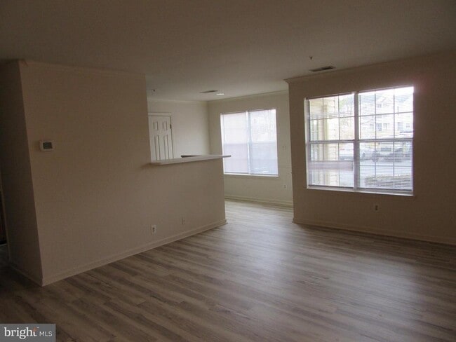 Building Photo - 11006 Koman Cir