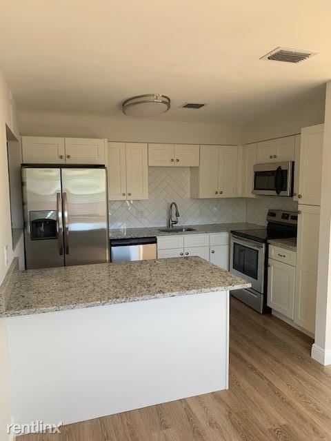 Building Photo - 3405 Norfolk St