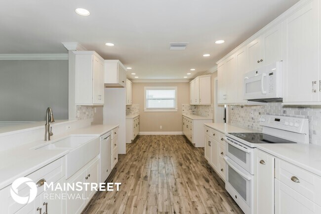 Foto del edificio - 215 Cranberry Ln