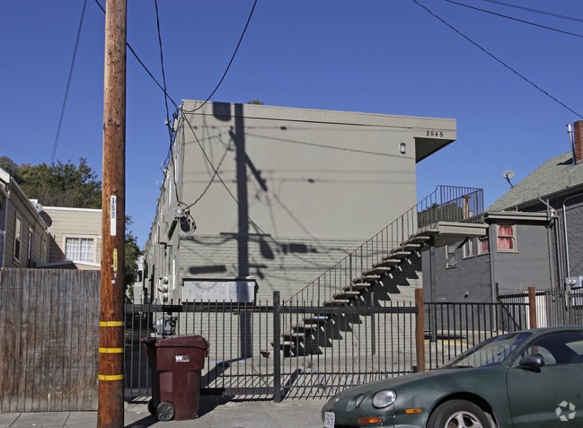 Building Photo - 26th Avenue Apartments