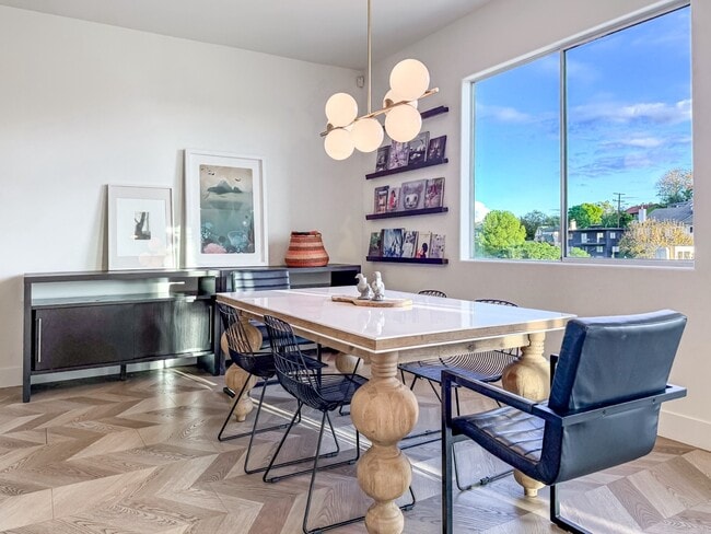 Building Photo - 974 Nordica Dr