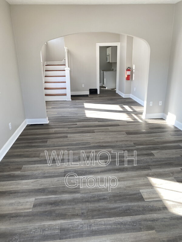 Foto del edificio - 2036 Singleton St