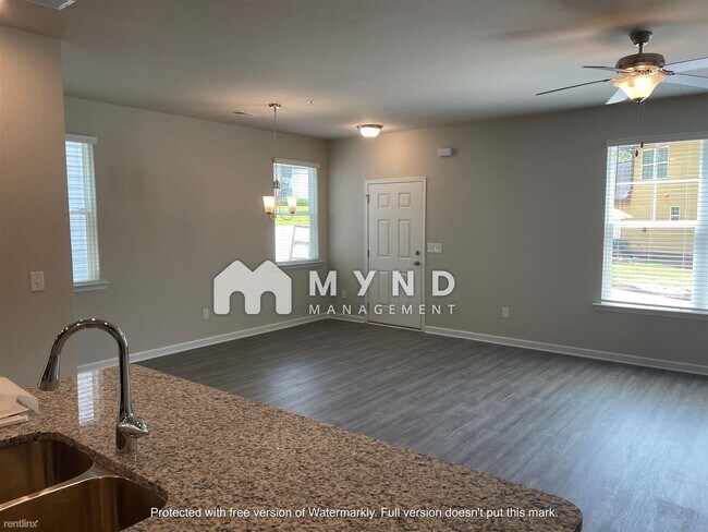 Building Photo - 3 br, 3 bath House - 1298 Sweetbriar Cir