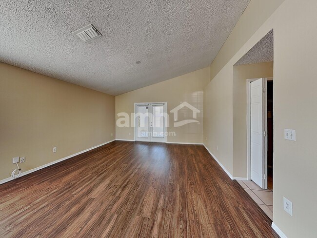 Foto del edificio - 893 Ferry Landing Ln