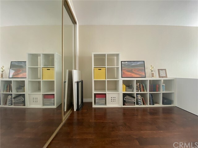 Foto del edificio - 2408 N North Creek Ln