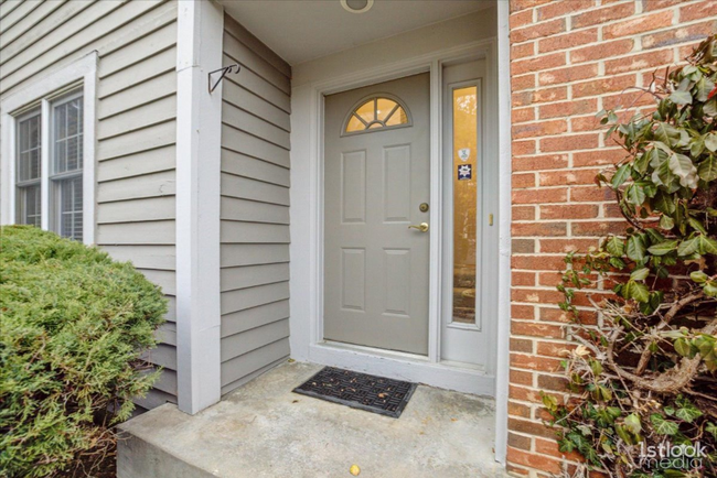 Building Photo - 1585 Aberdeen Ct