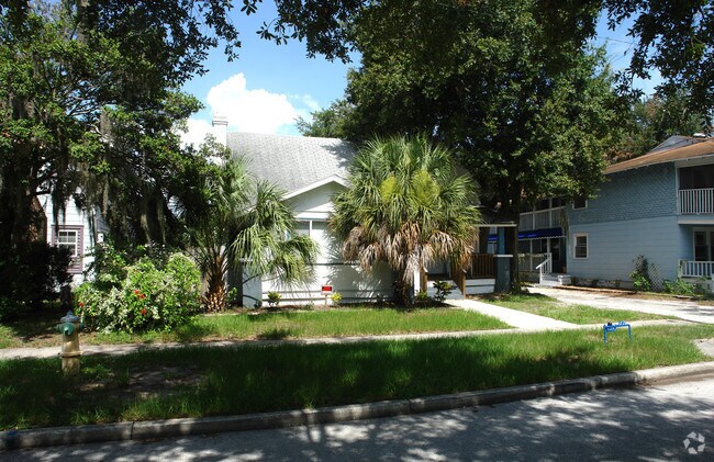 Foto del edificio - 616 Highland St N