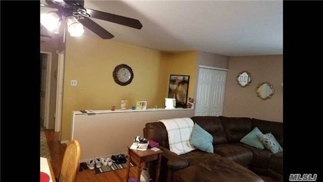 Foto del edificio - 11 Glen Hollow Dr