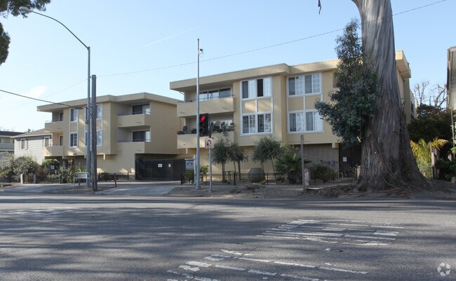 Foto del edificio - Camino Commons
