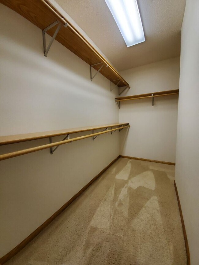 Foto del edificio - Candle Park West Townhomes - 1721