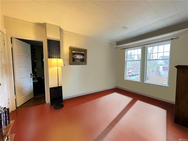 Foto del edificio - 5816 17th Ave NW