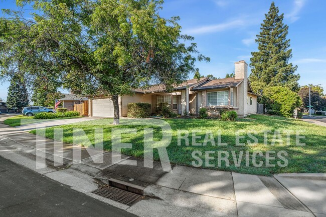 Building Photo - 508 Oakborough Ave