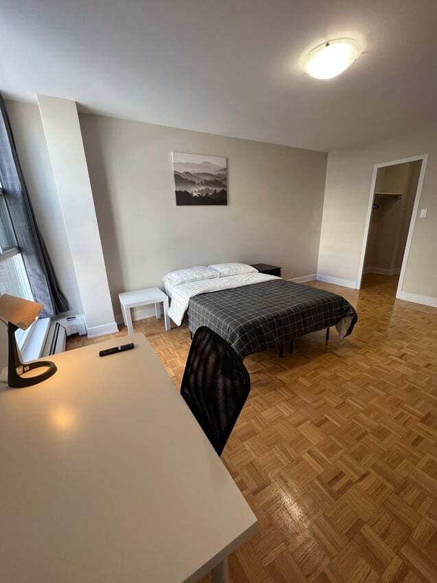 Photo du bâtiment - Premium Deluxe - Rosehill Avenue & Yonge Street