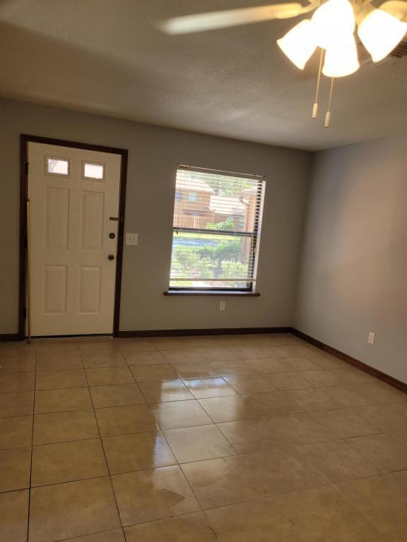 Foto del edificio - 2701 NE 10th St