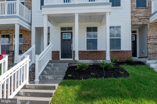 Building Photo - 715 Platinum Dr