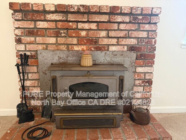 Building Photo - 2033 Caulfield Ln