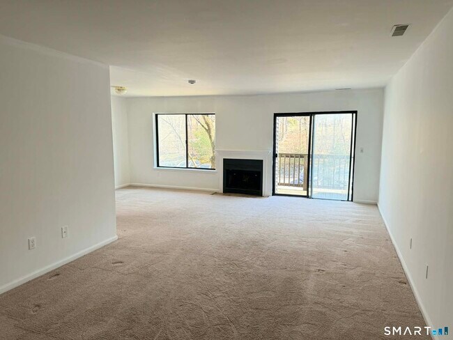 Foto del edificio - 14 Newtown Rd