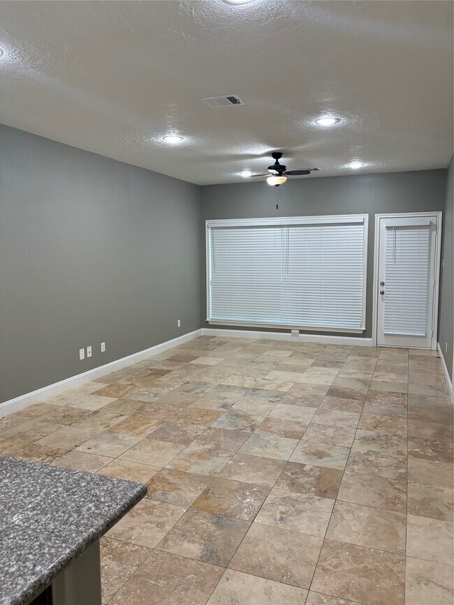 Foto del edificio - 307 Covecrest Dr