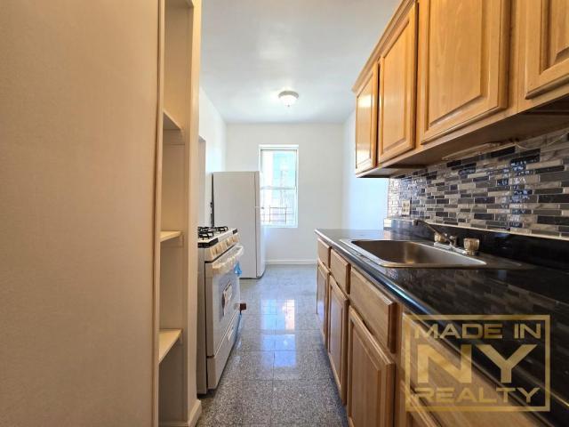 Building Photo - 1 bedroom in FLUSHING NY 11354