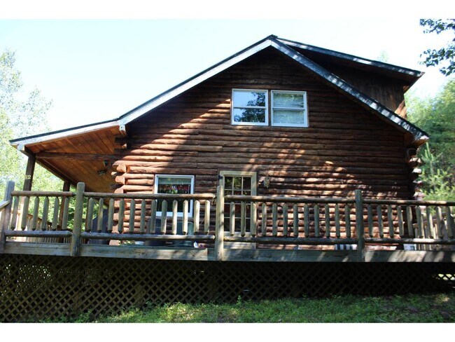 Building Photo - 62 Landman Ln