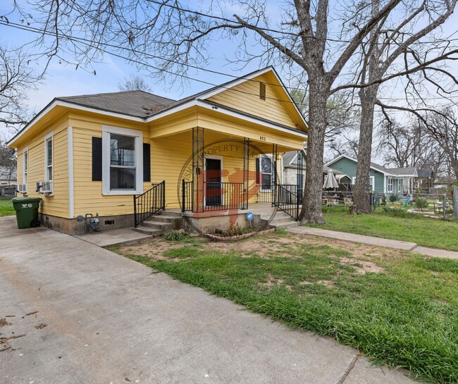 Building Photo - 423 Sherman St