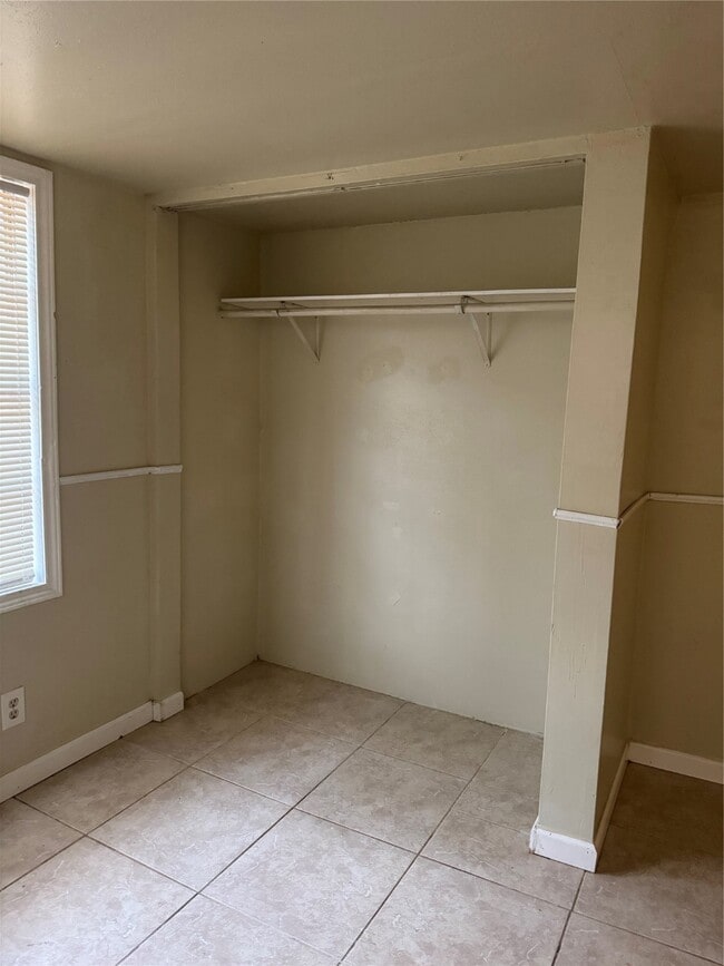 Foto del edificio - 900 Mohawk Dr