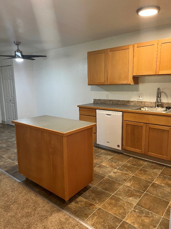 Building Photo - 17250 SW Heritage Ct
