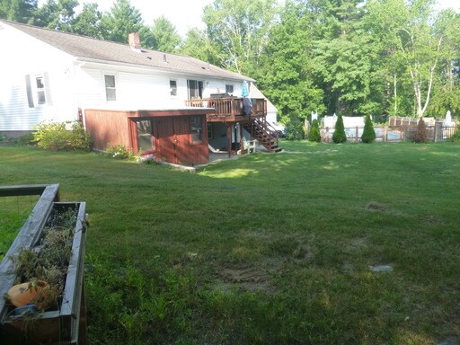 Building Photo - 142 Sutton Ave