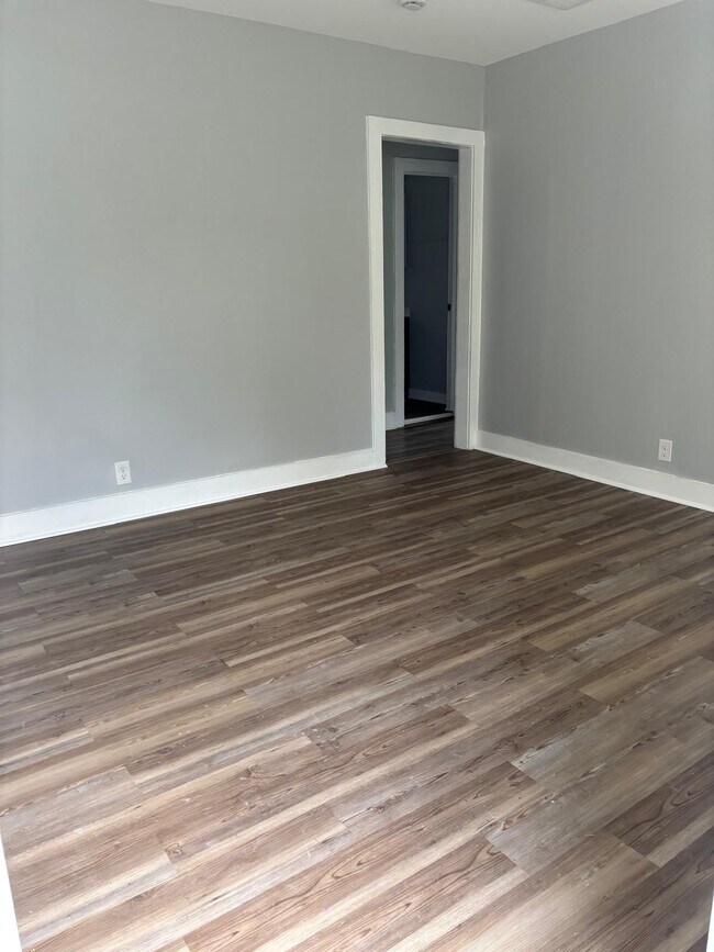 Building Photo - 260 Ryals Ave