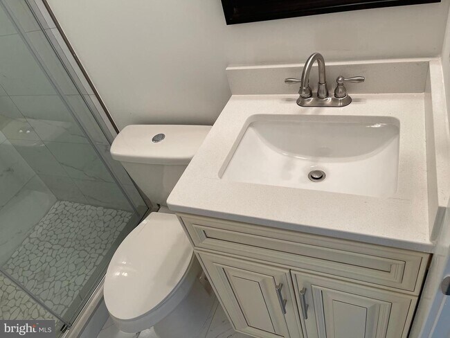 Foto del edificio - 2513 N Front St