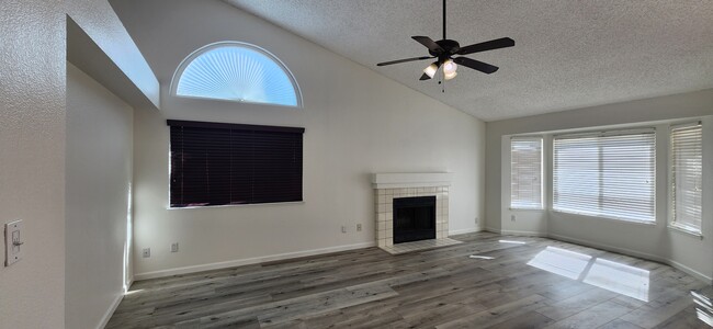 Building Photo - 9328 Carvalho Ct