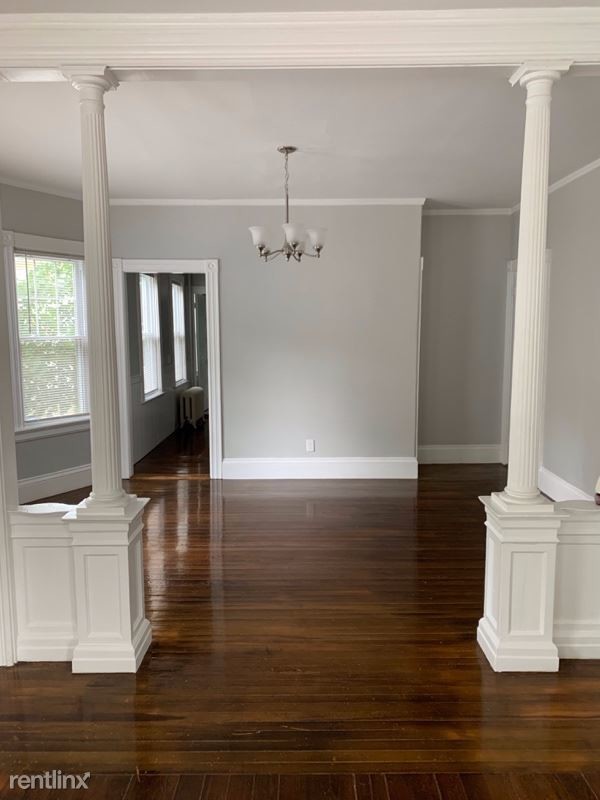 Foto del edificio - 3 br, 1.5 bath Apartment - 14 Hazard Ave