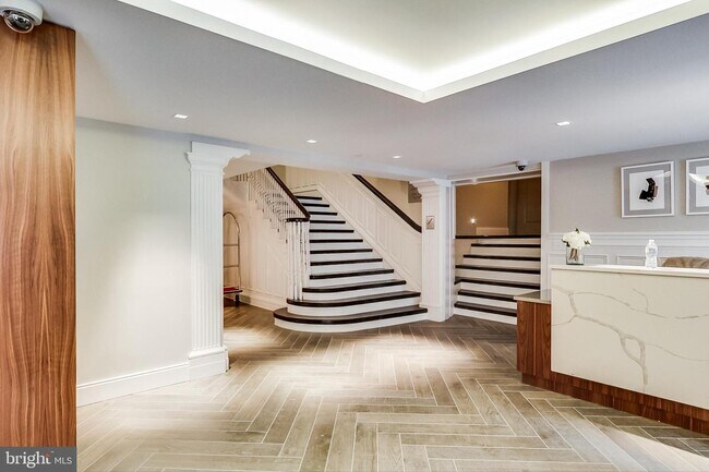 Foto del edificio - 1745 N St NW