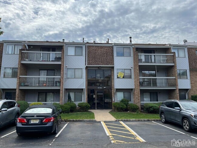 Foto del edificio - 915 Edison Glen Terrace